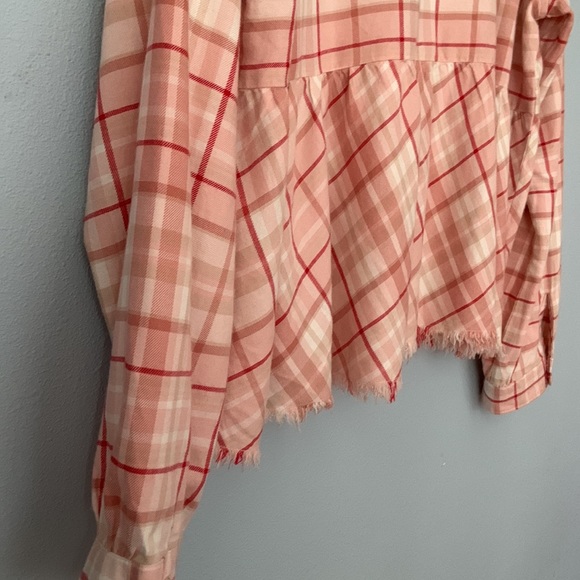 Carve Designs • Pink Red White Plaid Peplum Button Down Raw Edge Top Size XL - Picture 10 of 11